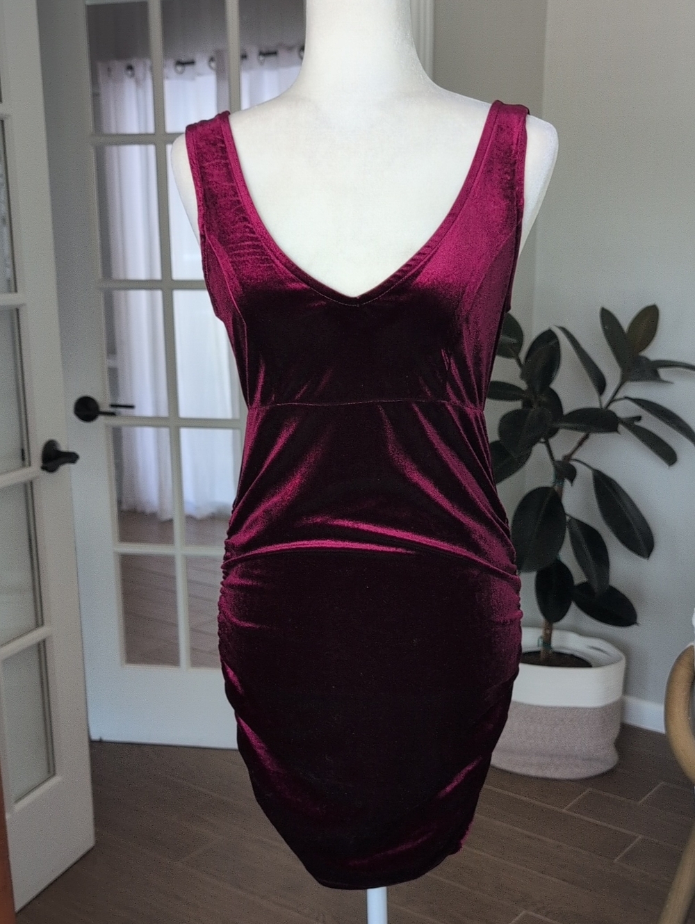 Crystal Sky Velvet Sleeveless V-Neck Bodycon Dress - Wine Size Small